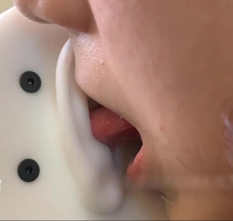 火花助眠ASMR 福利舔耳