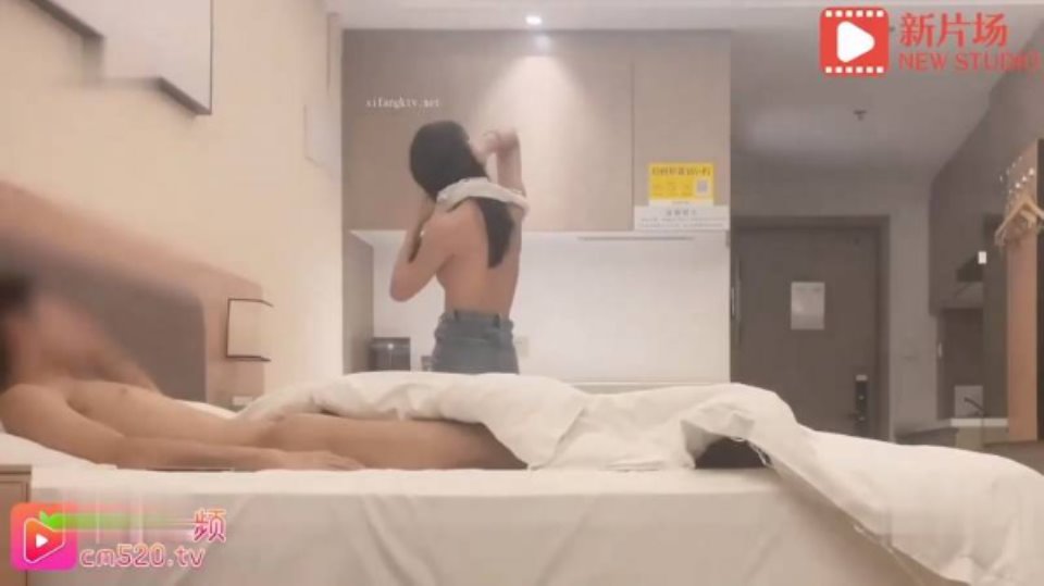 [美女] [视频分类] 年轻探花王先生酒店 3000约操抖音小主播[1V 167M 百度盘]